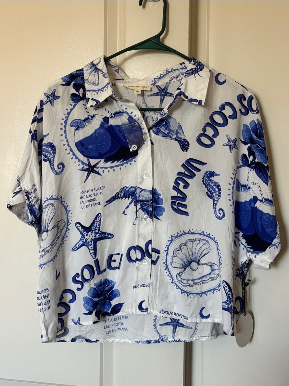 Sunburst Kiss Beachy button up tee Size Large